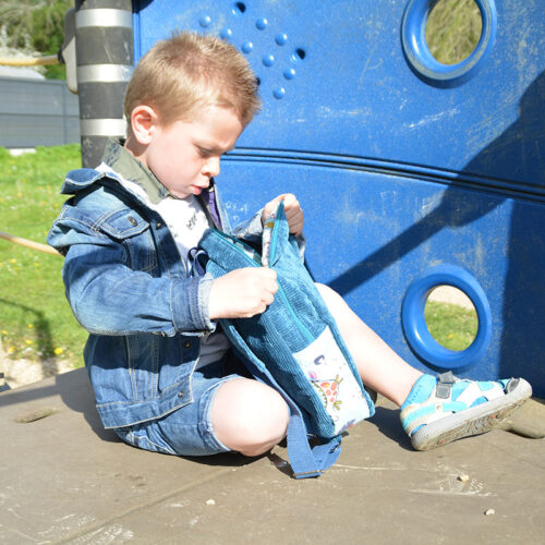 Lili-sac-maternelle-dino-ouvert-Les-mimignonneries-couturière-morbihan