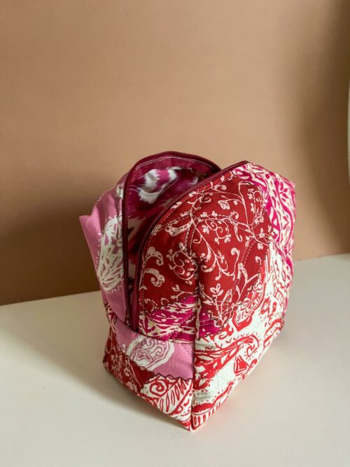 Primrose - Trousse matelassée motif bandana – Image 2